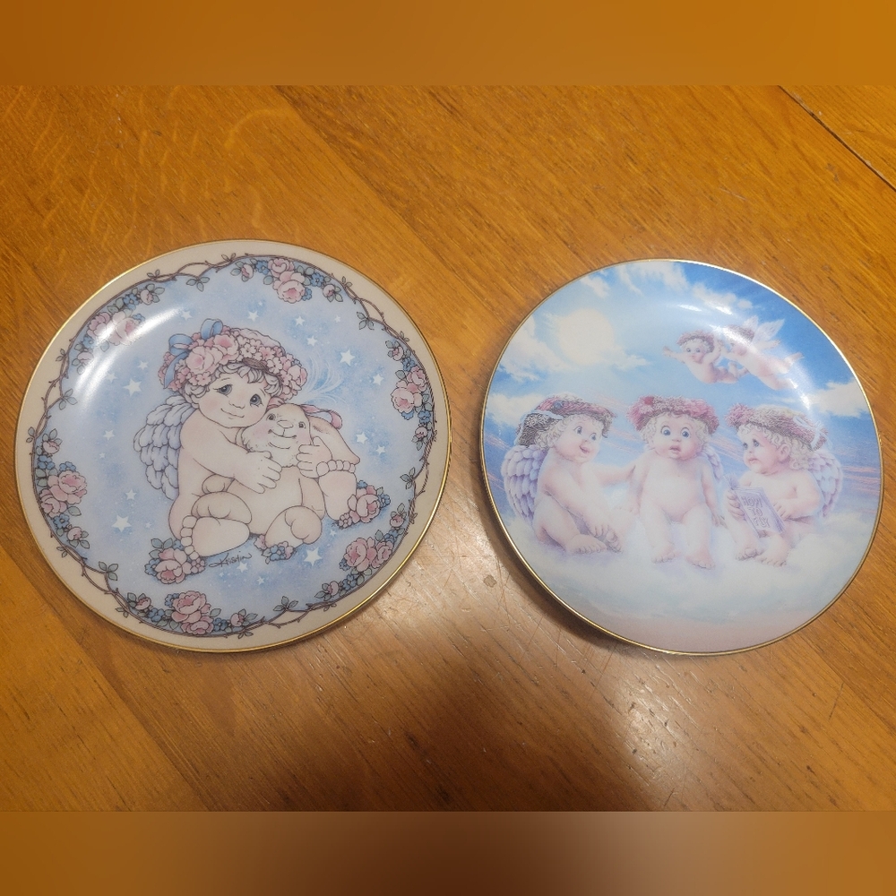 Vintage Lot of 2 Collectible DREAMSICLE Plates 6.5" each